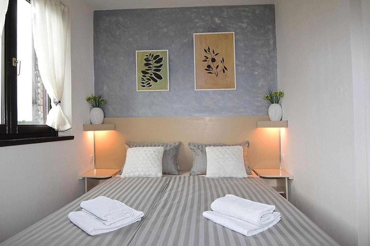 Sole Pula Apartman-Near Beach Exterior foto
